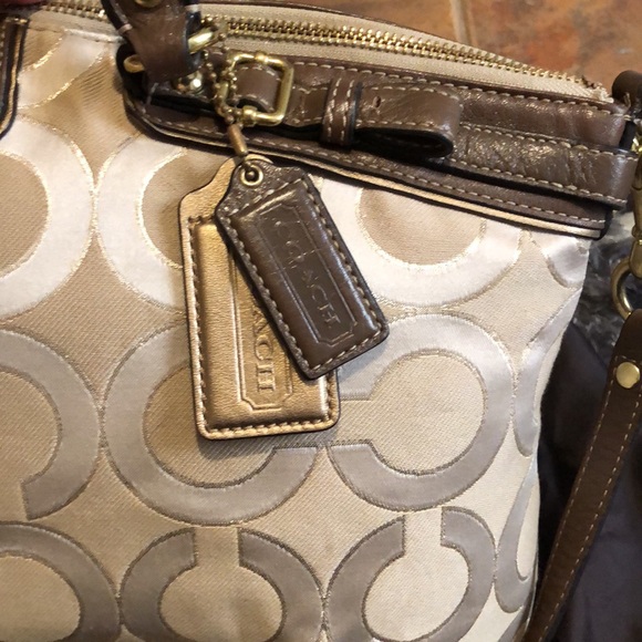 Coach Bag - Picture 4 of 11